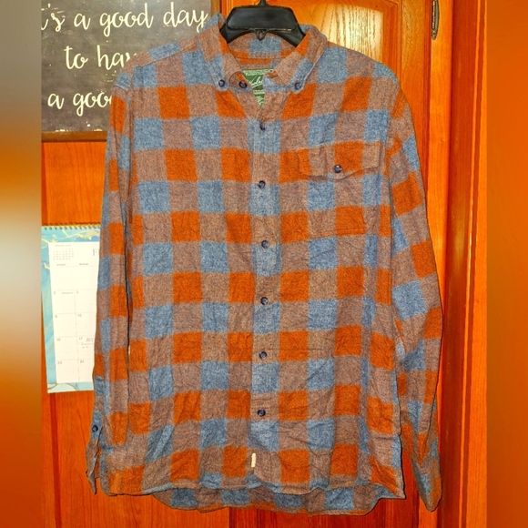 A vintage Woolrich Blue and Brown Checkered Button-Up Shirt in a size large. EUC - Picture 1 of 9